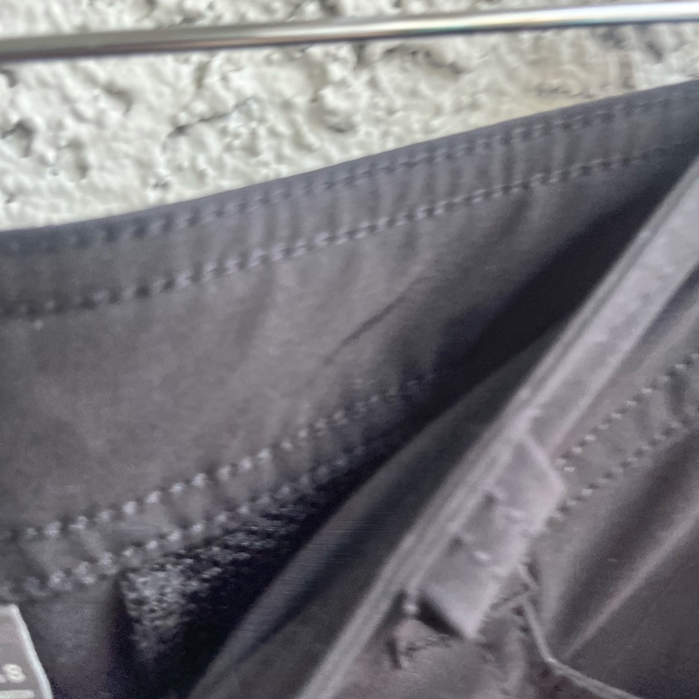 EDDIE BAUER Black Polyester/Elastic Waistband Cargo Pants Bootcut Women’s 8 - Picture 5 of 10
